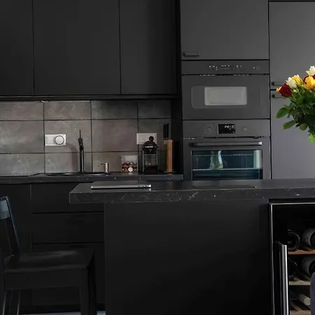 Taylor Apartmán