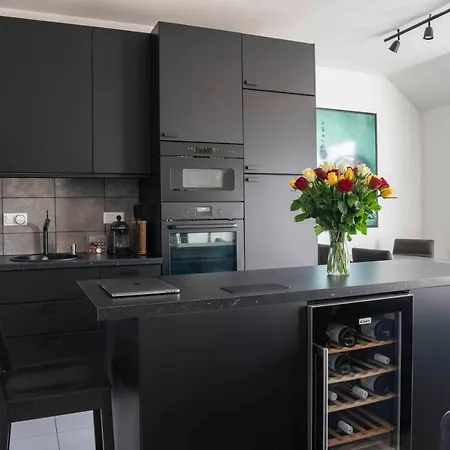 Taylor Apartmán *